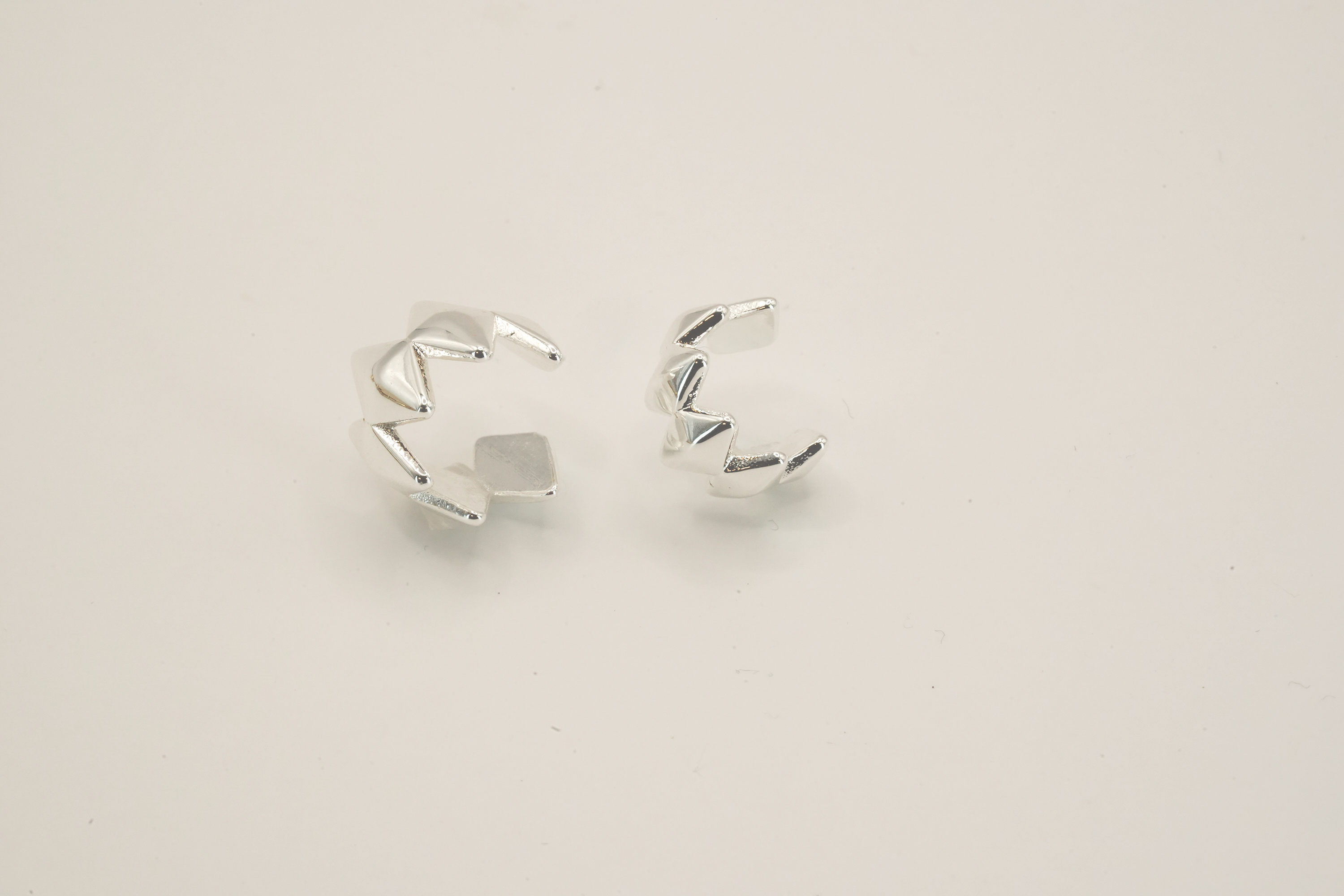 NEW | Edgy Earcuffs, Silver, 1 pair, designed by Rebeca Sá