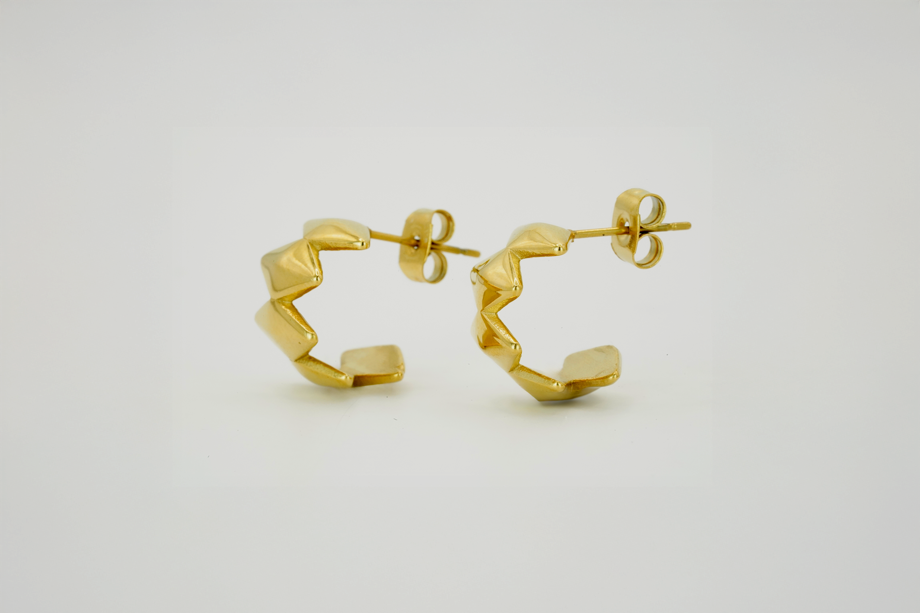 NEW | Edgy Earrings, designed by Rebeca Sá