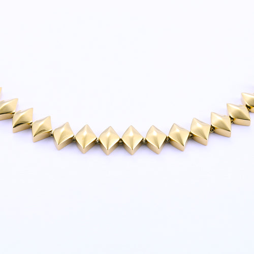Edgy Necklace, designed by Rebeca Sá