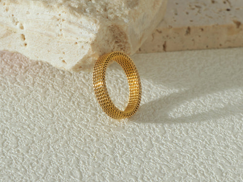 Dominion Band in gold, in close up, made of 18k real gold coating over a stainless steel base