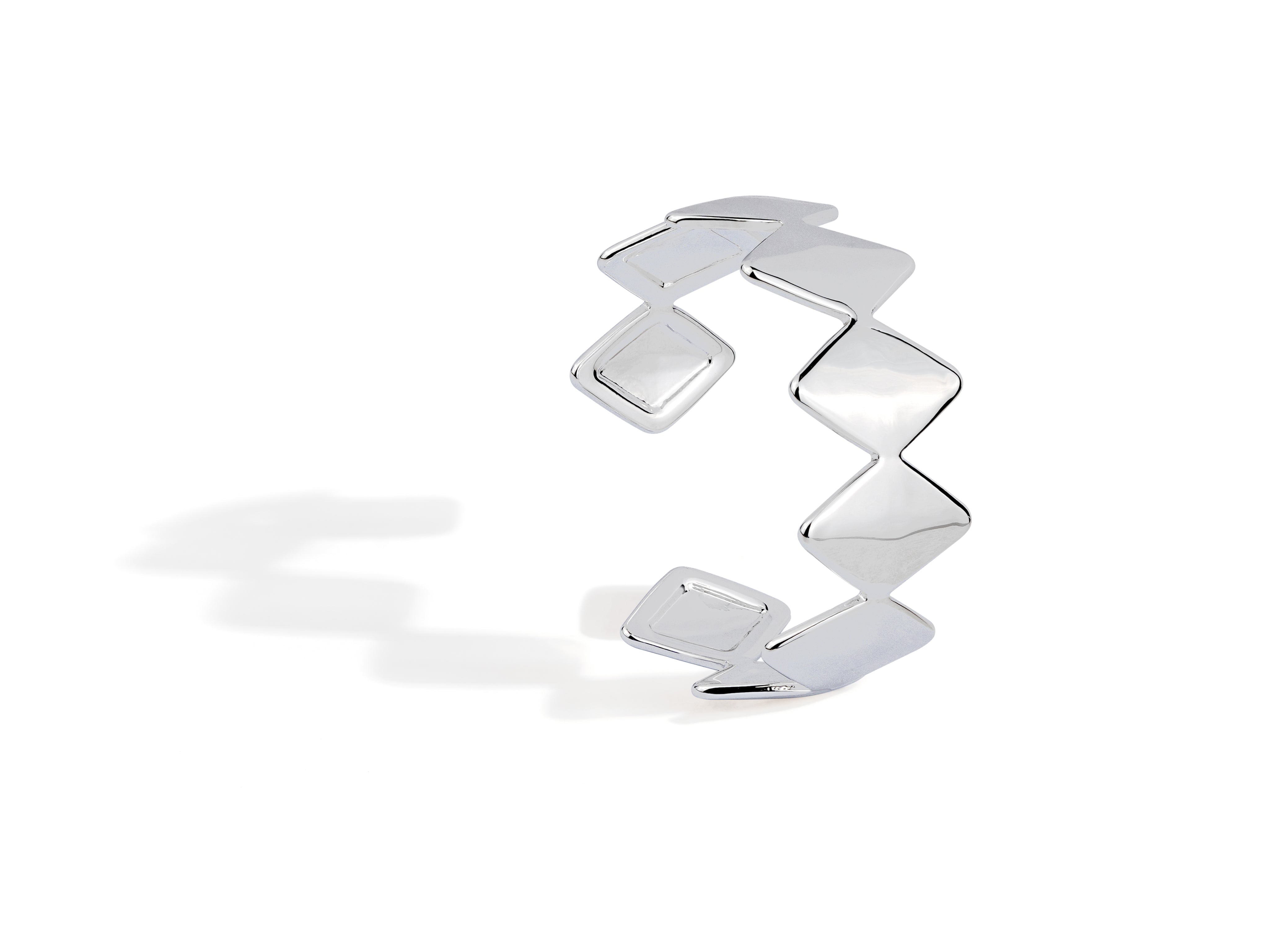 Edgy Silver Bracelet designed by Rebeca Sá