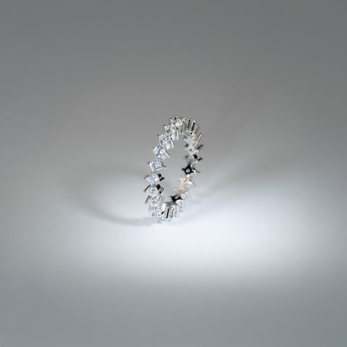 Anillo con cresta