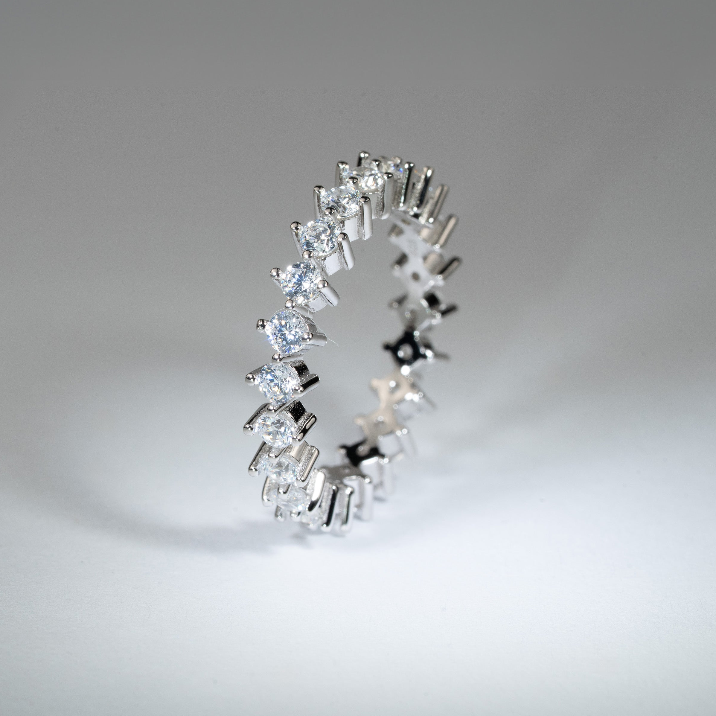 NEW | Sterling Silver Round Brilliant Eternity Ring – Crest