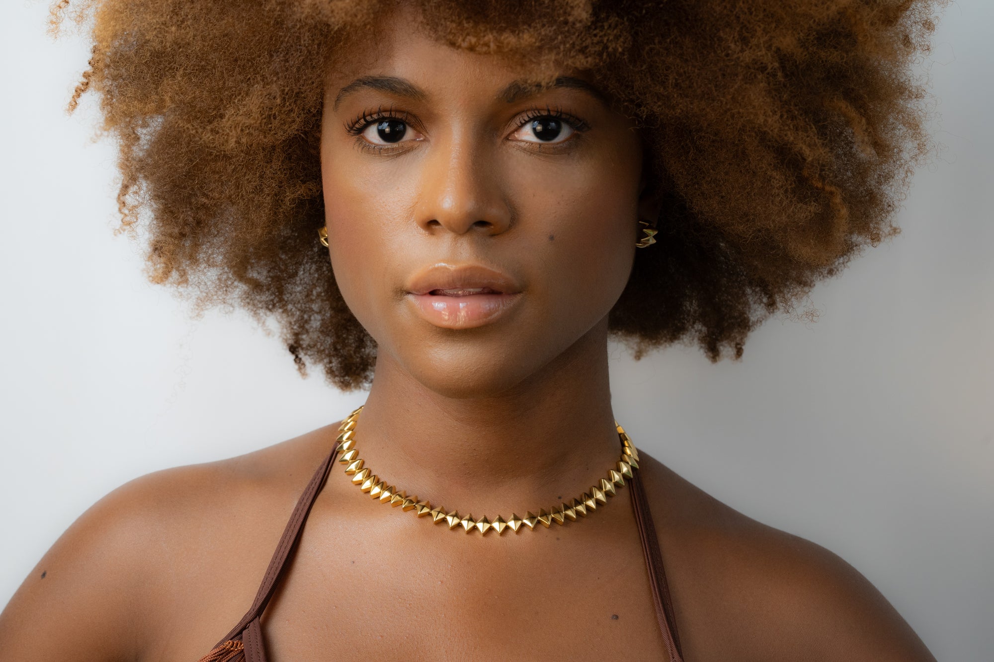 PRE-ORDER | Edgy Necklace, designed by Rebeca Sá