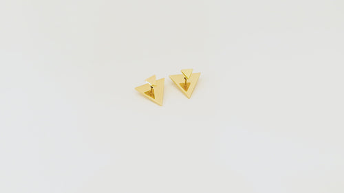 Video of the Revolve Arrow earrings showing the polished gold finish, 5x5mm front, 15x15mm back, and unique Revolve Closure.